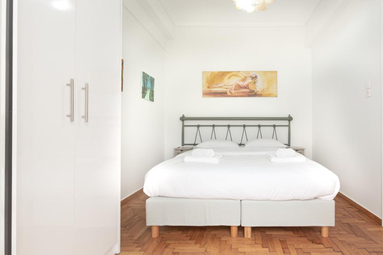 Beautiful And Comfortable Apartment At Marina Zeas ピレウス エクステリア 写真
