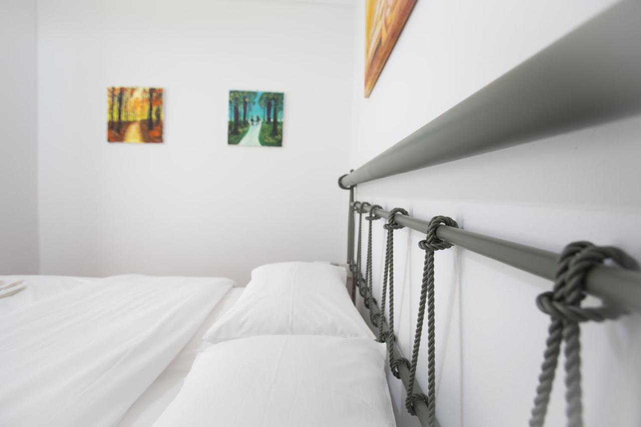 Beautiful And Comfortable Apartment At Marina Zeas ピレウス エクステリア 写真
