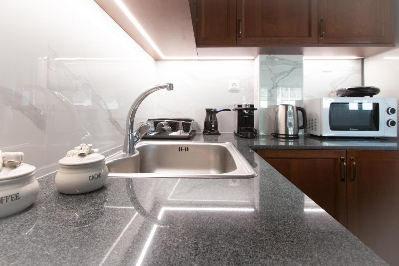Beautiful And Comfortable Apartment At Marina Zeas ピレウス エクステリア 写真