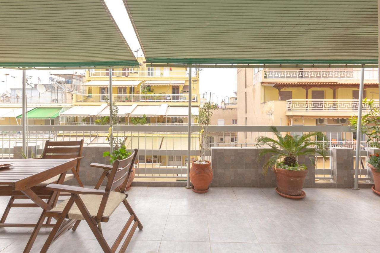 Beautiful And Comfortable Apartment At Marina Zeas ピレウス エクステリア 写真