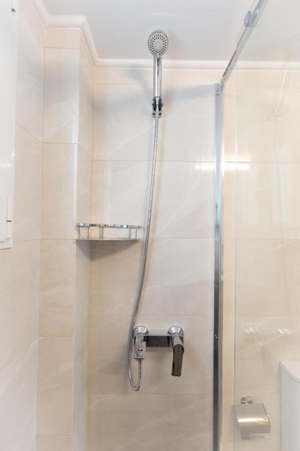 Beautiful And Comfortable Apartment At Marina Zeas ピレウス エクステリア 写真